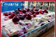 Tiramisu aux fruits rouges - Recette traditionnelle française