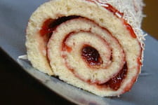 Roulé à la fraise : la meilleure recette - Recette traditionnelle française